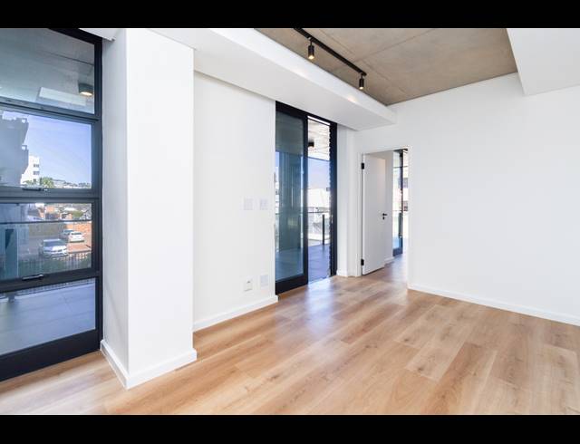 1 BEDROOM APARTMENT RENTED IN SEA POINT